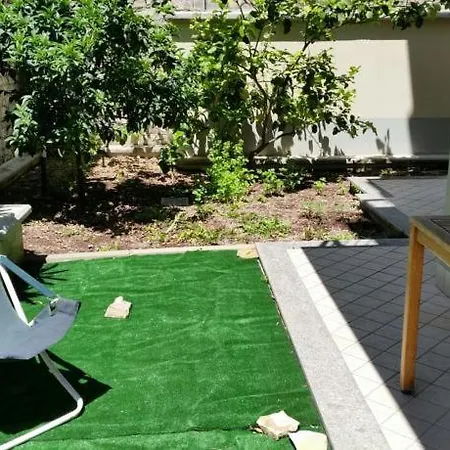 Casa Al Prino Con Giardino E Box 아파트