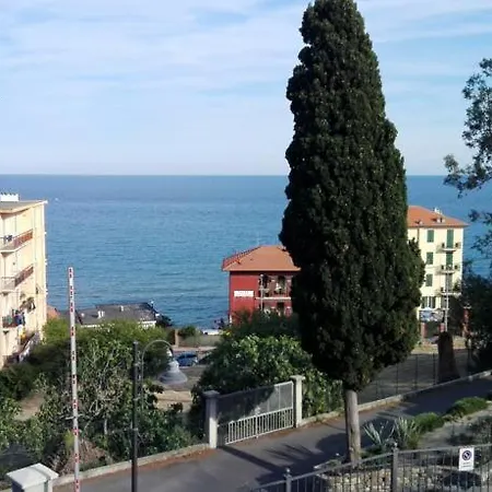 Casa Al Prino Con Giardino E Box 아파트 *