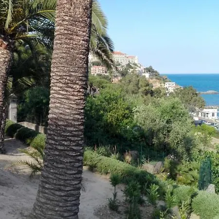 Casa Al Prino Con Giardino E Box 아파트 *