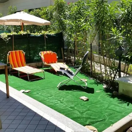 Casa Al Prino Con Giardino E Box Imperia